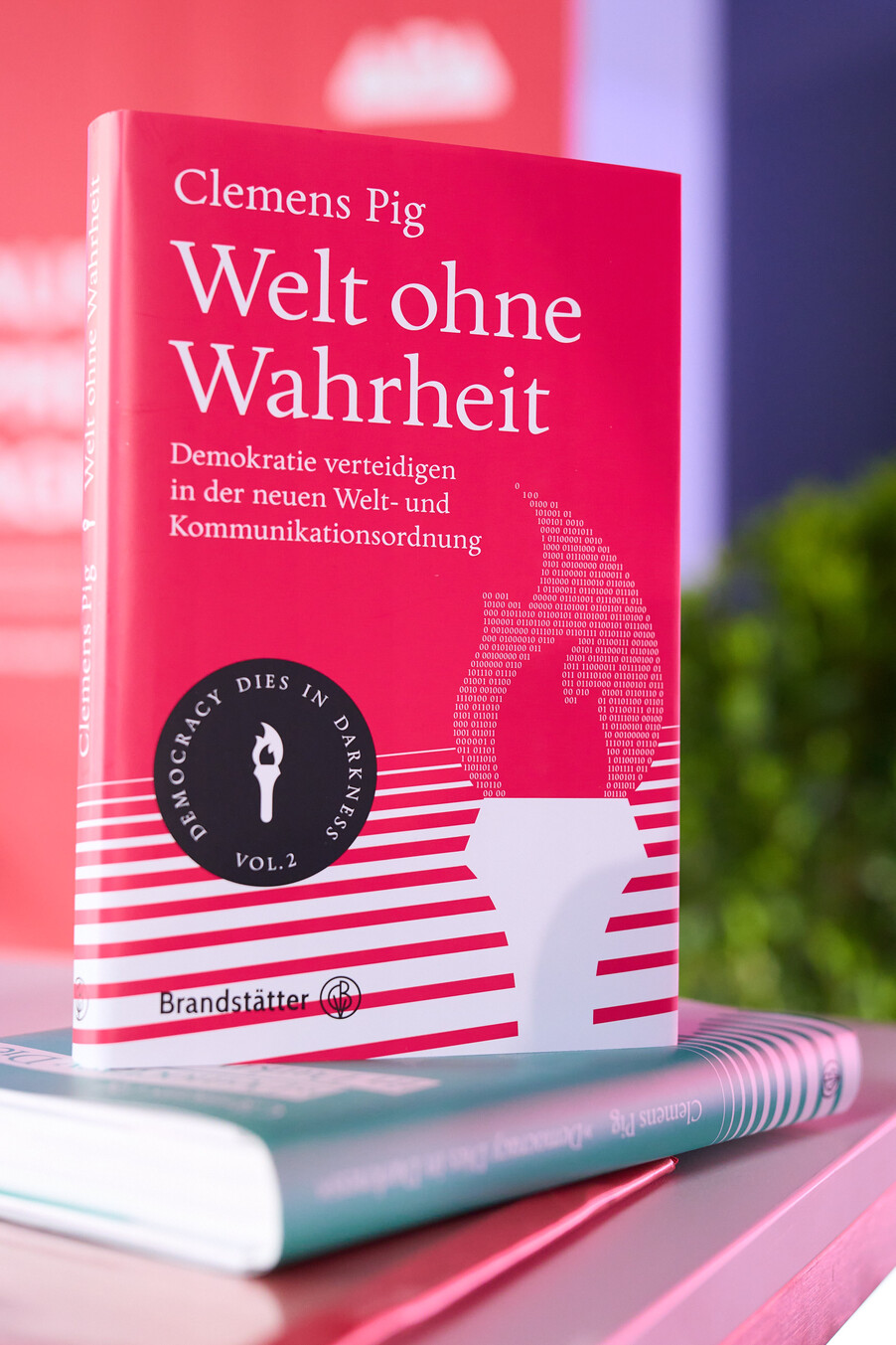 Buchpräsentation „Welt ohne Wahrheit“ — Foto 2